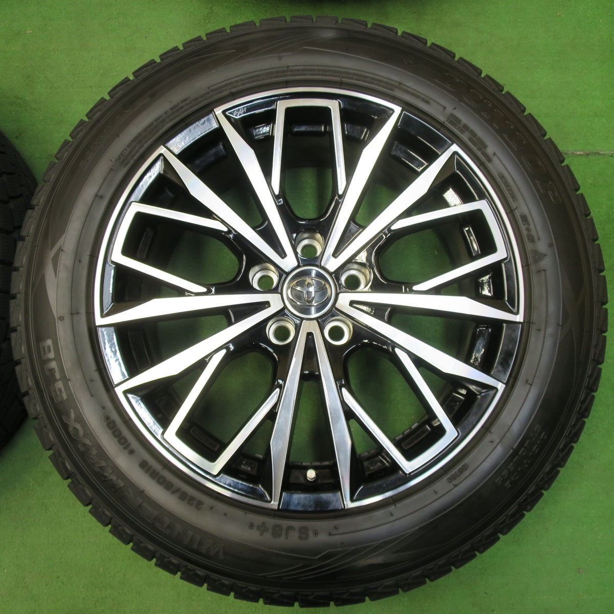 [送料無料] バリ溝！21年！キレイ！9分★LEHRMEISTER レアマイスター L-F FIRST 225/60R18 スタッドレス ダンロップ ウインターマックス SJ8+ トヨタ PCD114.3/5H★4112205イス