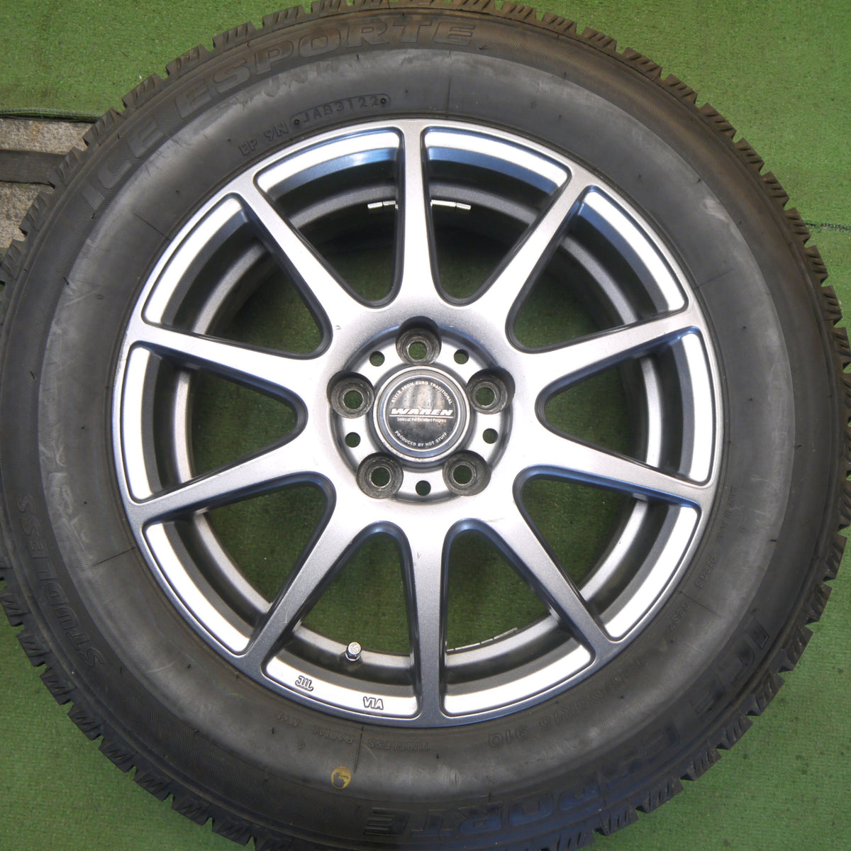 バリ溝！22年！9.5分以上◎プリウス 等 195/65R15 スタッドレス アイスエスポルテ WAREN ヴァーレン 15インチ PCD100/5H◎6090202Hス