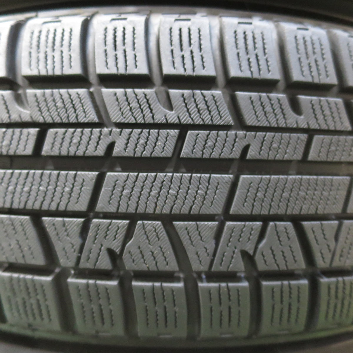 ほぼ未使用！キレイ★日産 キューブ 純正 スチール 175/65R15 スタッドレス ヨコハマ アイスガード iG50 プラス 15インチ PCD100/4H★6012807イス