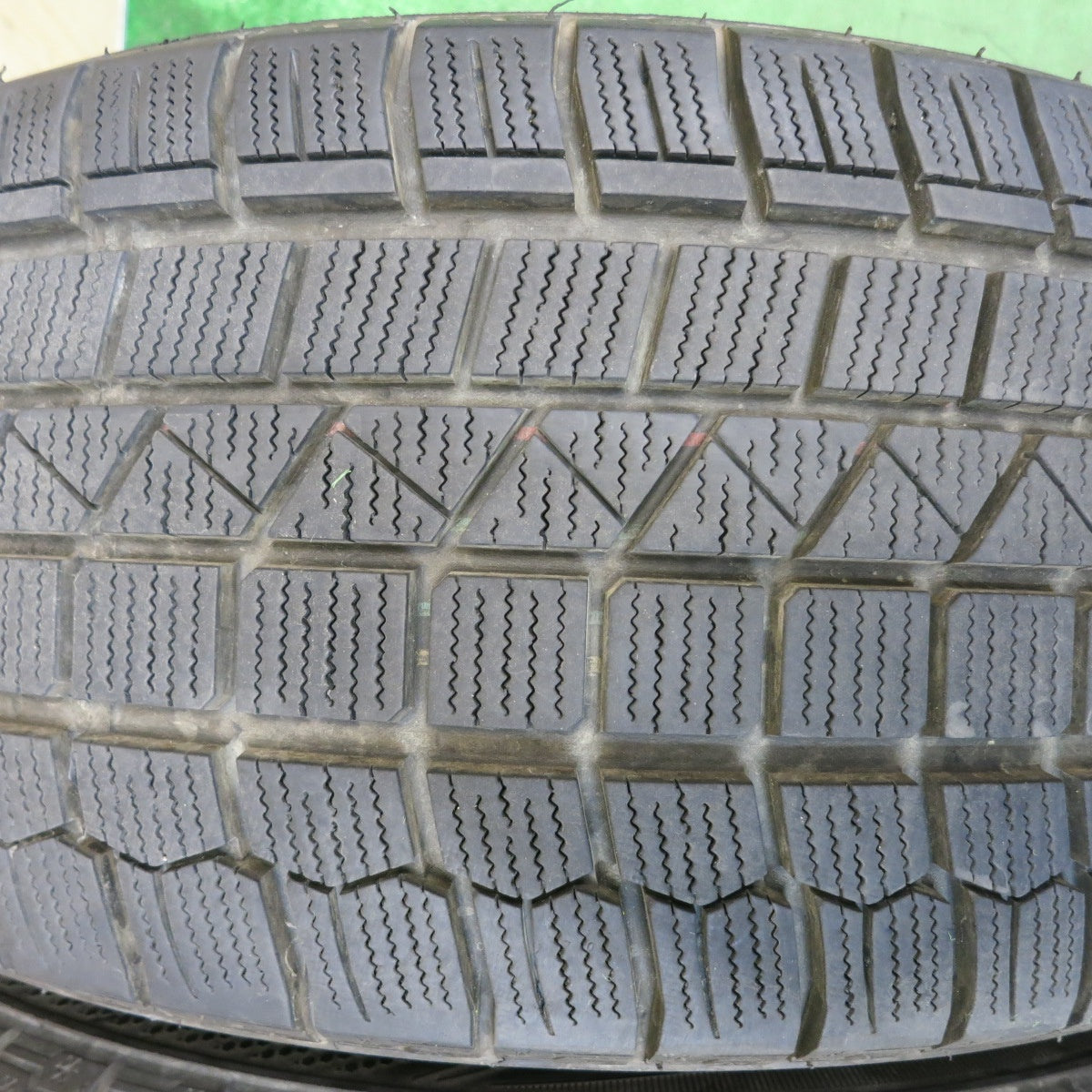 バリ溝！22年！9.5分◎BMW 等 Racing Dynamics RD3 225/45R18 スタッドレス ケンダ KR36 アイステック ネオ レーシング ダイナミクス 18インチ PCD120/5H◎6061410HAス