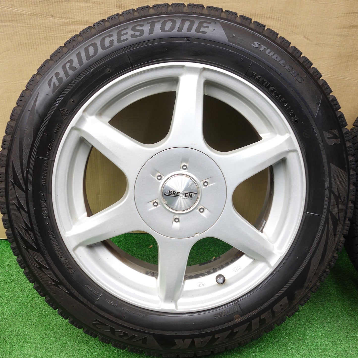 バリ溝！22年！8.5分★スタッドレス 175/65R15 ブリヂストン ブリザック VRX2 社外 アルミ BREMEN ブレーメン 15インチ PCD 100 114.3/4H マルチ★5121409KTス