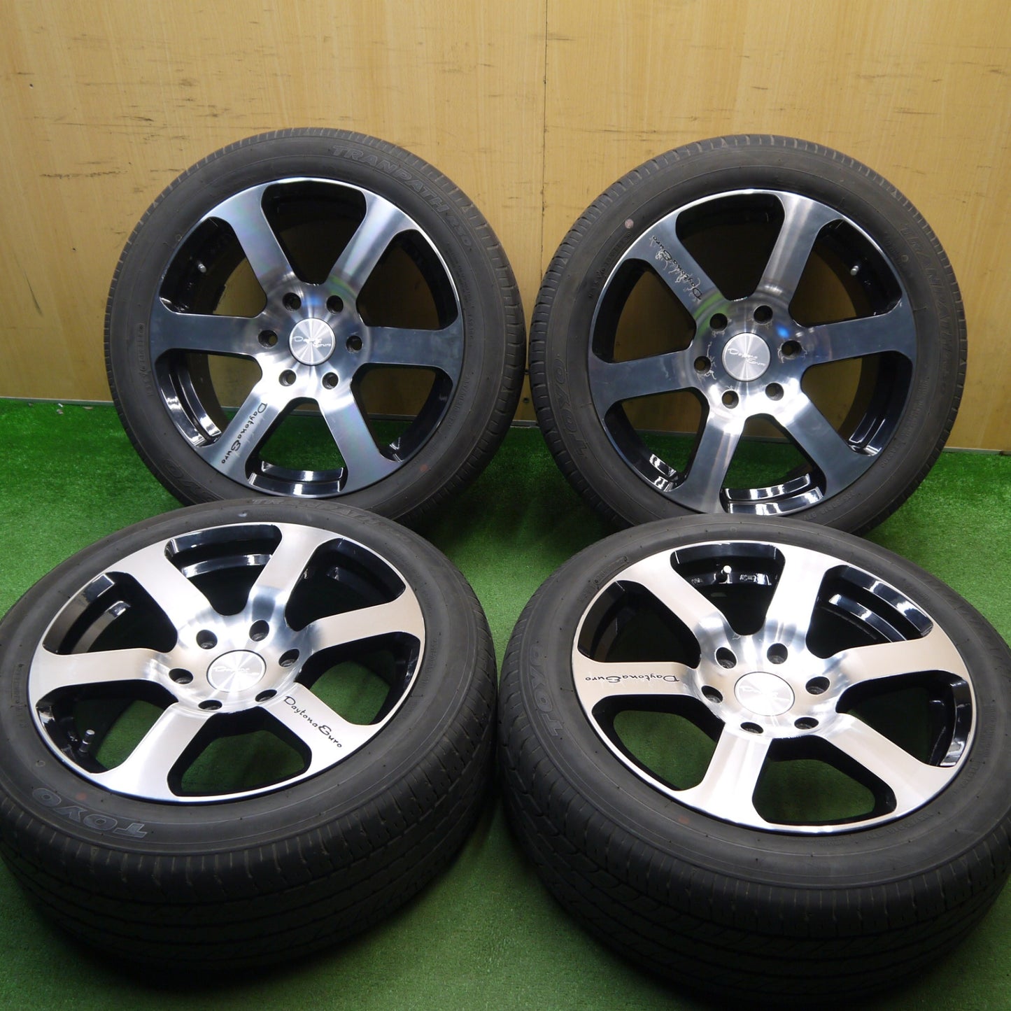 4本価格★Daytona Euro 235/50R18 トーヨー トランパス R30 デイトナ ユーロ 18インチ PCD139.7/6H★6030307Hノ