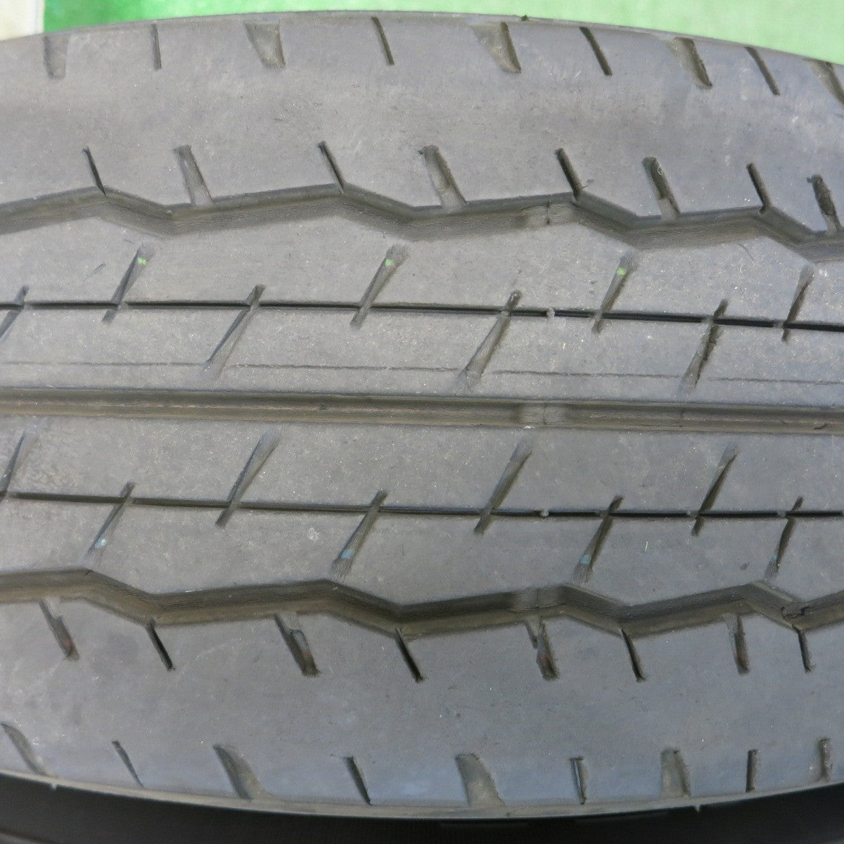 キレイ！23年★トヨタ 200系 ハイエース 純正 スチール 195/80R15 107/105N ダンロップ SP175N 15インチ PCD139.7/6H★6053004HAノ
