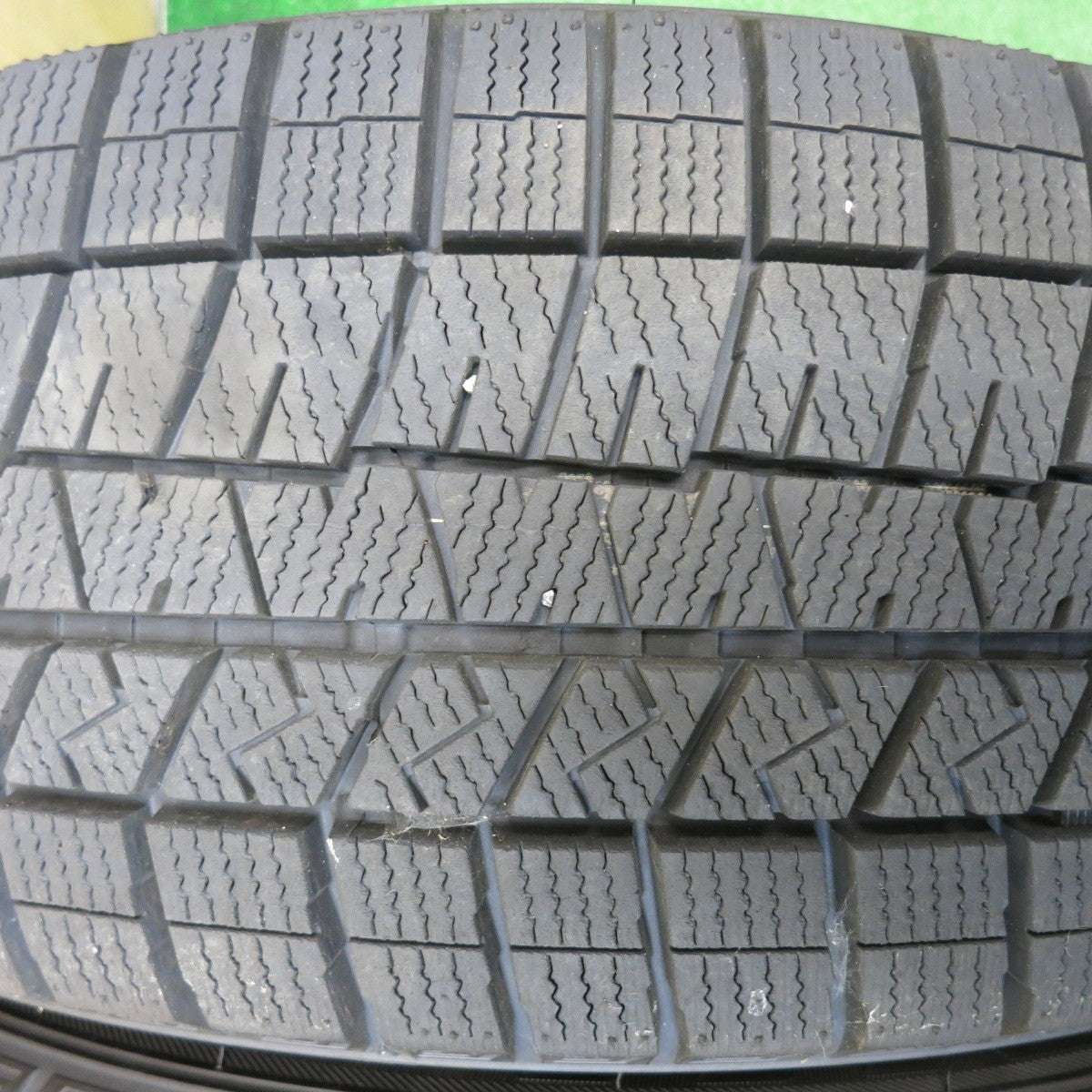 バリ溝！22年！キレイ！9.5分★スタッドレス 215/55R17 ダンロップ ウインターマックス 03 Fang ファング 17インチ PCD114.3/5H★5122108HAス