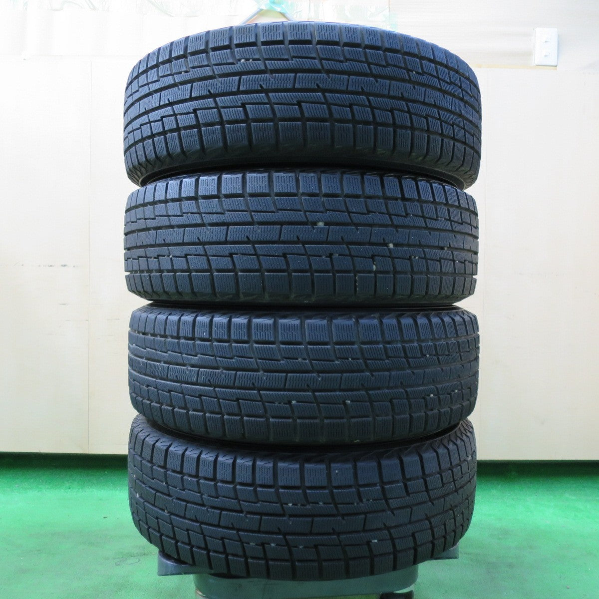 *送料無料* バリ溝！22年！キレイ！ほぼ10分★スタッドレス 185/60R15 プラクティバ アイス BP02 SPORT ABELIA 15インチ PCD100/4H★4060506イス