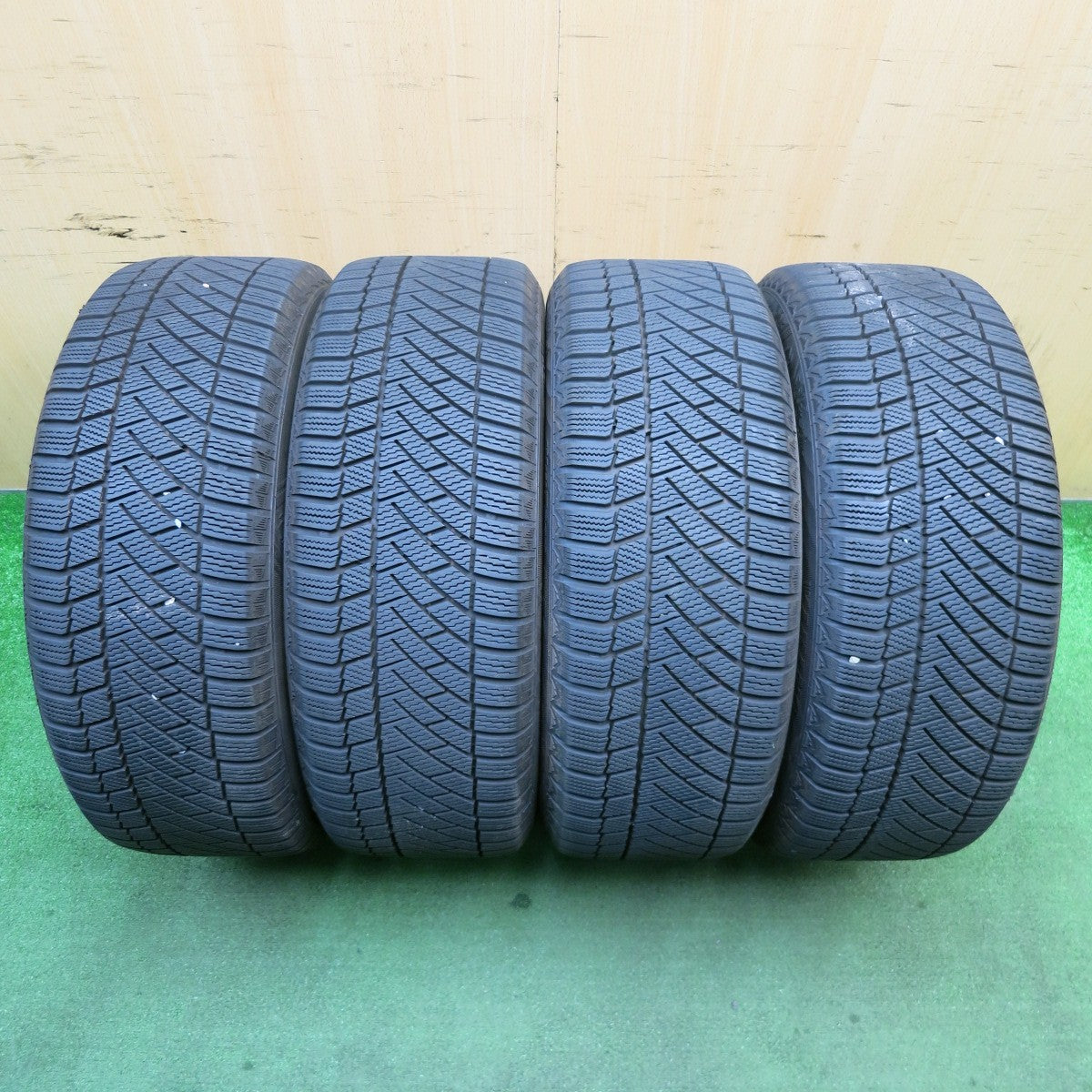 バリ溝！22年！9.5分★スタッドレス 215/50R17 バイキング WINTECH WT6 TOPRUN トップラン 17インチ PCD114.3/5H★5050703NJス