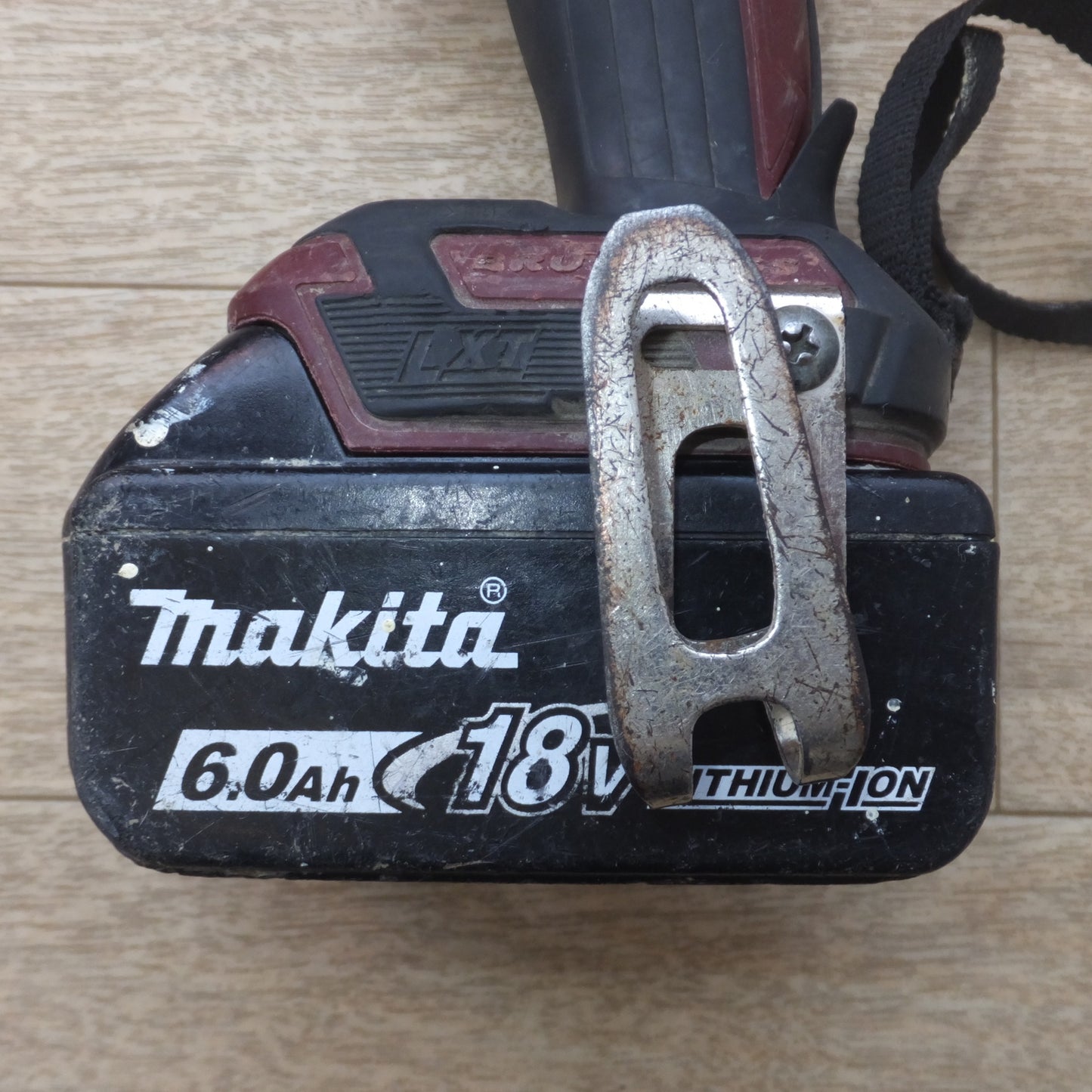 [送料無料] ★マキタ makita 充電式インパクトドライバ TD171D　バッテリ BL1860B　急速充電器 DC18RF　セット★