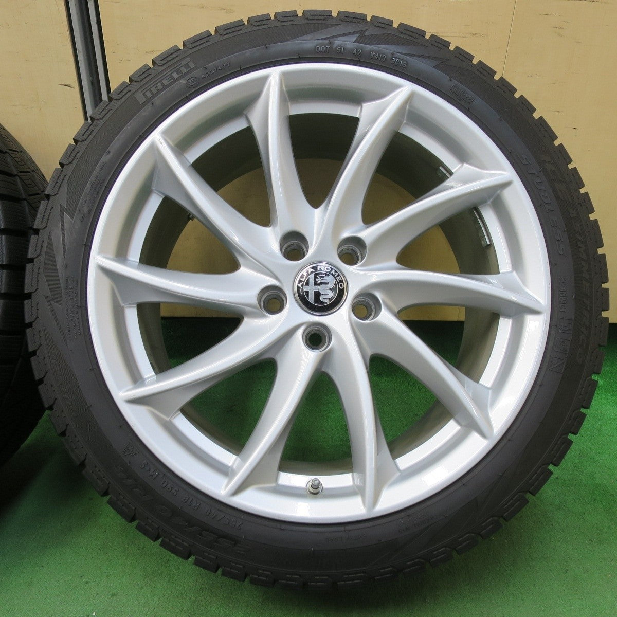 センサー付！キレイ★アルファロメオ ジュリア 純正 225/45R18 255/40R18 スタッドレス ピレリ アイスアシンメトリコ 18インチ PCD110/5H★5020310イス