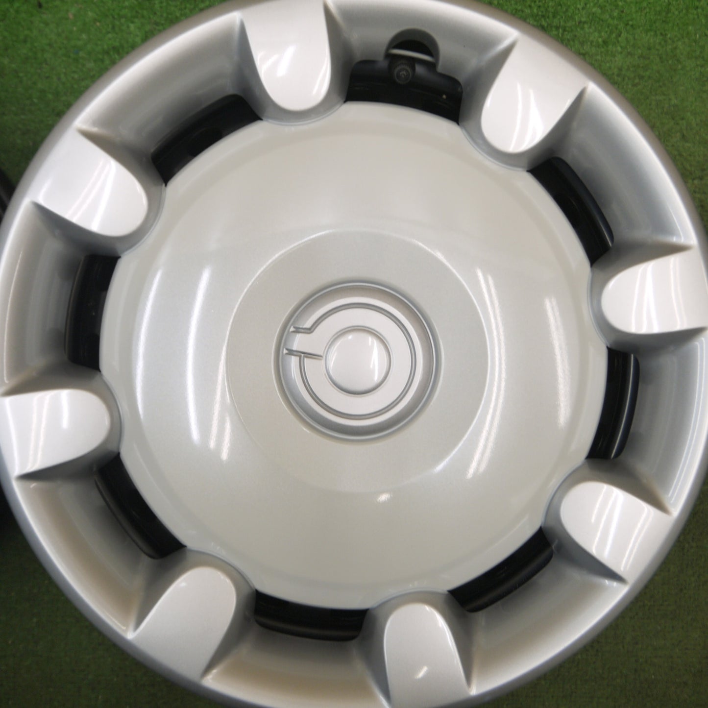 *送料無料* ホイールキャップ未使用！新車外し★ダイハツ LA800S ムーヴ キャンバス 純正 スチール ホイール 14インチ 14×4.5J PCD100/4H カバー★4061208Hホ