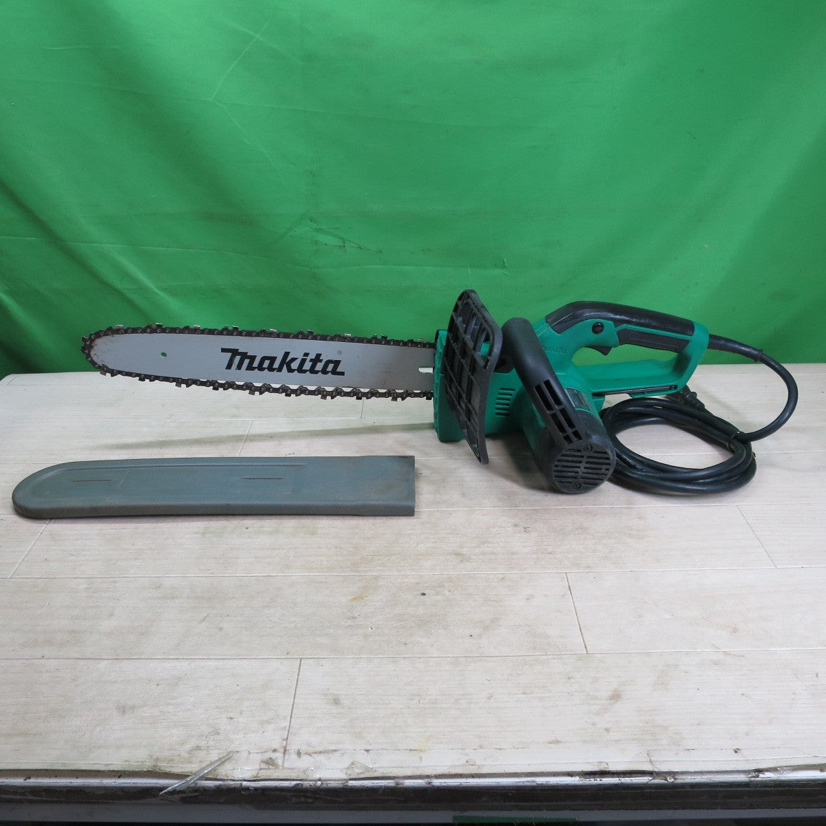 ☆マキタ 350mm 電気 チェンソー M504 チェーンソー 電動 切断機 コード式 工具 100V makita☆