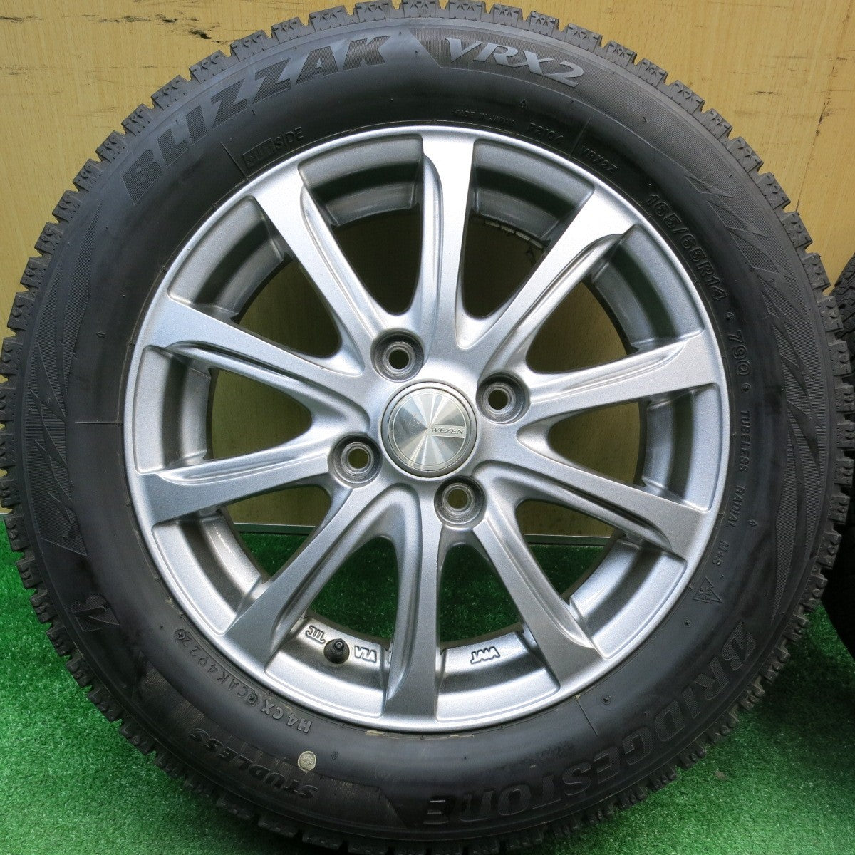 バリ溝！22年！キレイ！8.5分★スタッドレス 165/65R14 ブリヂストン ブリザック VRX2 WEZEN 社外 アルミ 14インチ PCD100/4H★5121310HAス