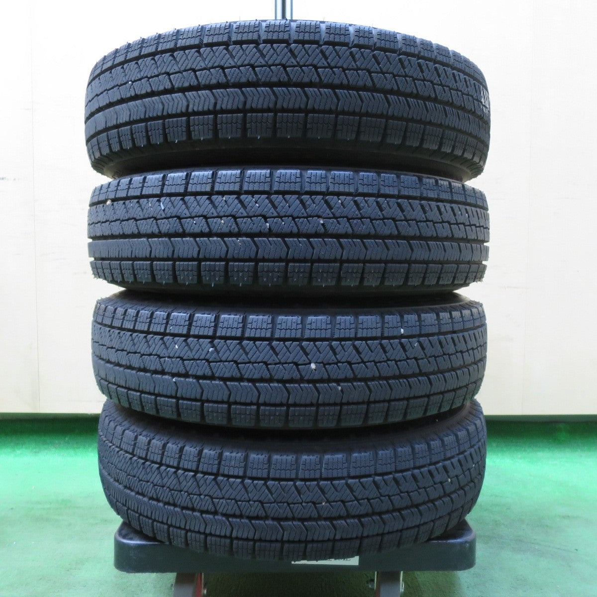 バリ溝！23年！ほぼ10分★スタッドレス 145/80R13 ブリヂストン ブリザック VRX2 smart MANARAY SPORT マナレイ 13インチ PCD100/4H★4123018イス