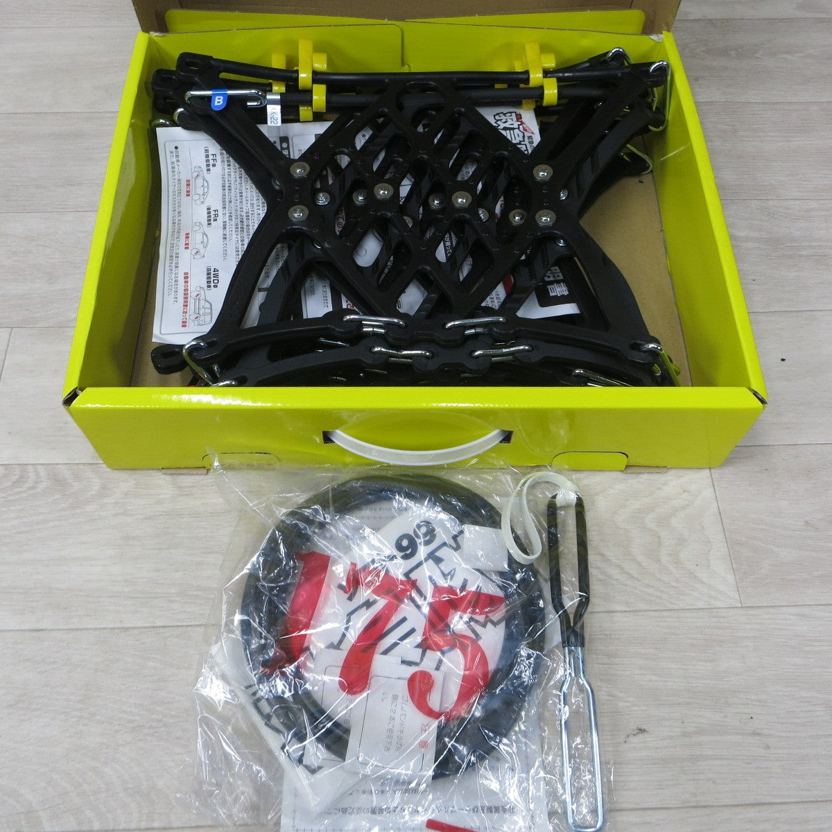 [送料無料] 未使用◆SOFT99 非金属 タイヤ チェーン 速がけ 救急隊 ネット KK-22 軽自動車 専用 問題解決型 チェーン◆