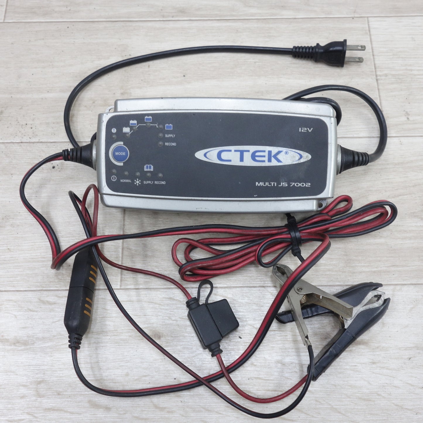 [送料無料] ◆CTEK バッテリー 充電器 MULTI JS 7002 MJS7002 鉛酸バッテリー用 12V シーテック バッテリー チャージャー◆
