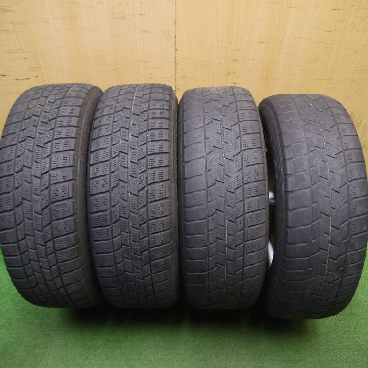 4本価格★トヨタ ノア ヴォクシー 純正 195/65R15 スタッドレス グッドイヤー アイスナビ6 15インチ PCD114.3/5H★5011411Hス