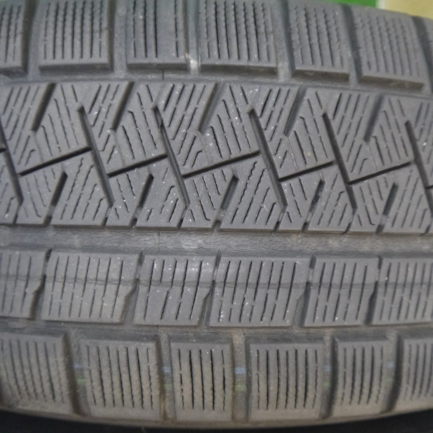 キレイ◎日産 Y50 フーガ 純正 225/65R17 スタッドレス ピレリ アイスアシンメトリコ 17インチ PCD114.3/5H◎6062405Hス