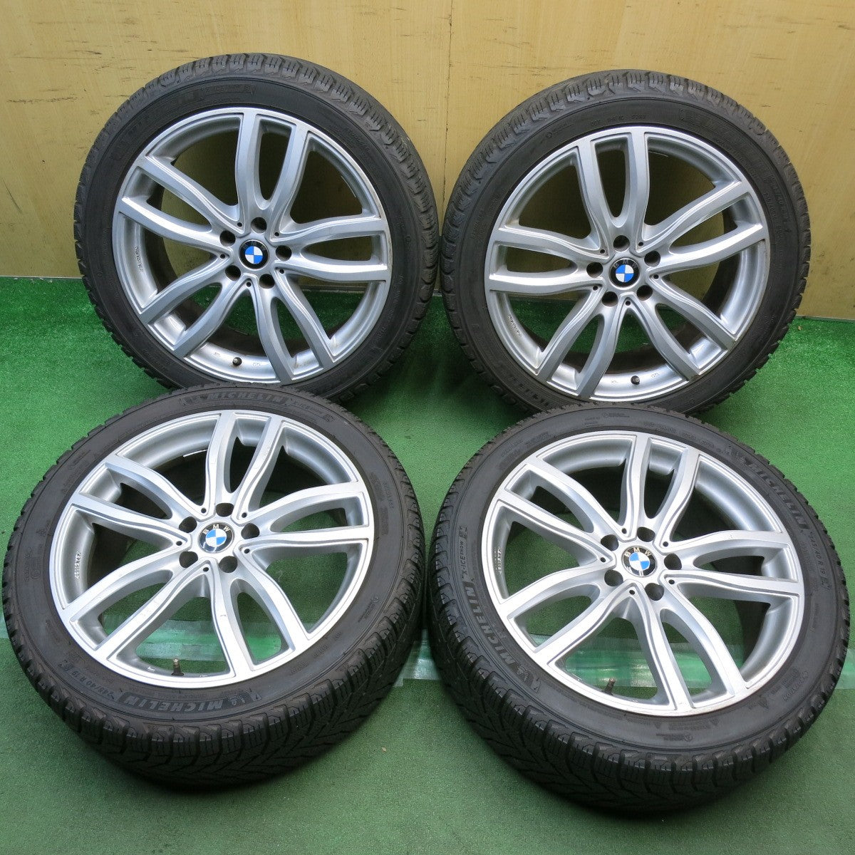 バリ溝！9.5分以上◎BMW 等 MAK FAHR 245/40R19 スタッドレス ミシュラン X-ICE SNOW マック ファー 19インチ PCD112/5H◎6100805HAス