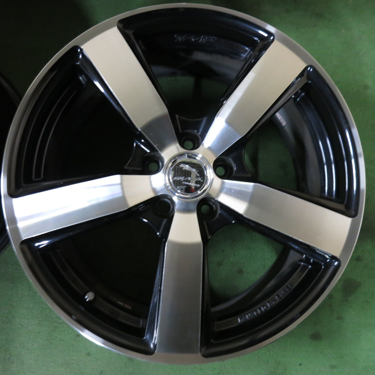 [送料無料] 4本価格★XV フォレスター 等 SMACK ENKEI スマック エンケイ ホイール 17インチ 17×7J PCD100/5H★5031203SYホ