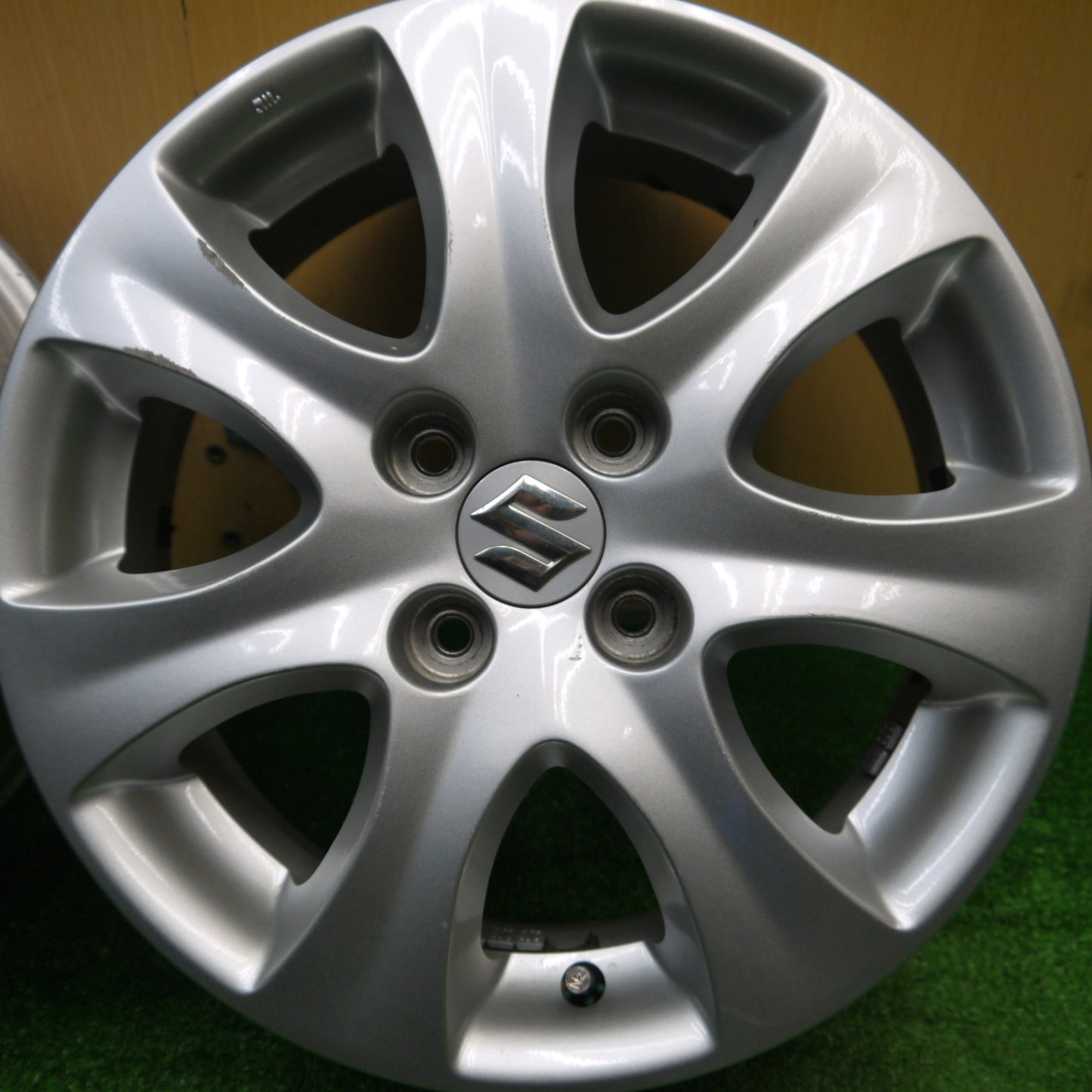 4本価格★スズキ スイフト 純正 ホイール 15インチ 15×5.5J PCD100/4H★5102203Hホ