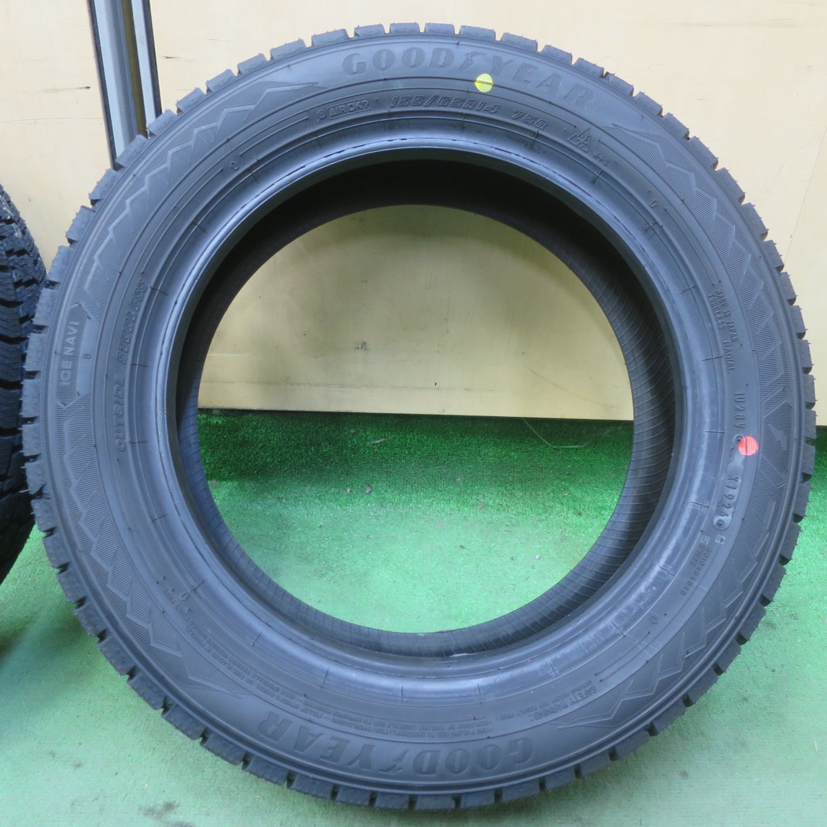 未使用！26年◎スタッドレス 155/65R14 グッドイヤー アイスナビ8 タイヤ 14インチ N-BOX スペーシア タント ムーヴ ウェイク 等◎6080905イスタ