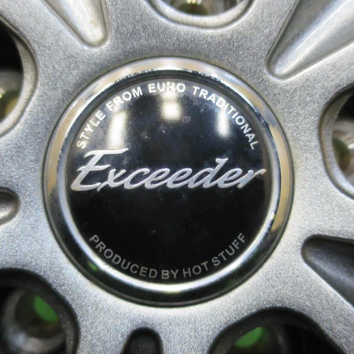 [送料無料] バリ溝！22年！キレイ！9.5分★スタッドレス 195/65R15 ダンロップ ウインターマックス WM02 Exceeder エクシーダー 15インチ PCD114.3/5H★4112913イス