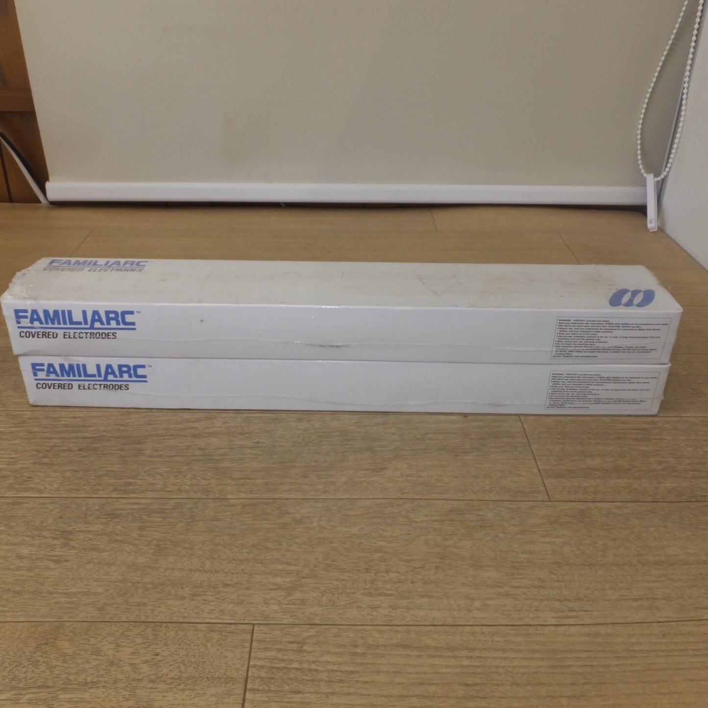 [送料無料] 未使用★神戸製鋼 KOBELCO 立向下進棒(被覆棒) FAMILIARC LB-52V 4.5×450mm 5kg 2箱 セット★