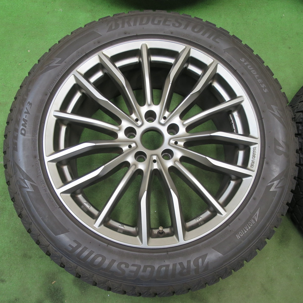 バリ溝！キレイ！9.5分★BMW 等 MAK RAPP 265/50R19 スタッドレス ブリヂストン ブリザック DM-V3 ラップ 19インチ PCD112/5H★6010506ナス