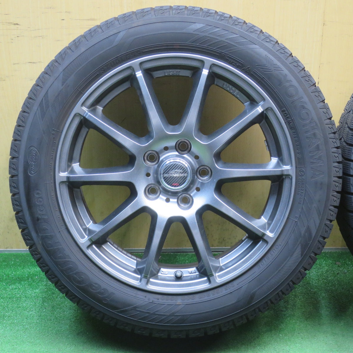 バリ溝！22年！キレイ！9.5分◎スタッドレス 215/55R17 ヨコハマ アイスガード iG60 SCHNEIDER MiD シュナイダー 17インチ PCD114.3/5H◎6072002NJス