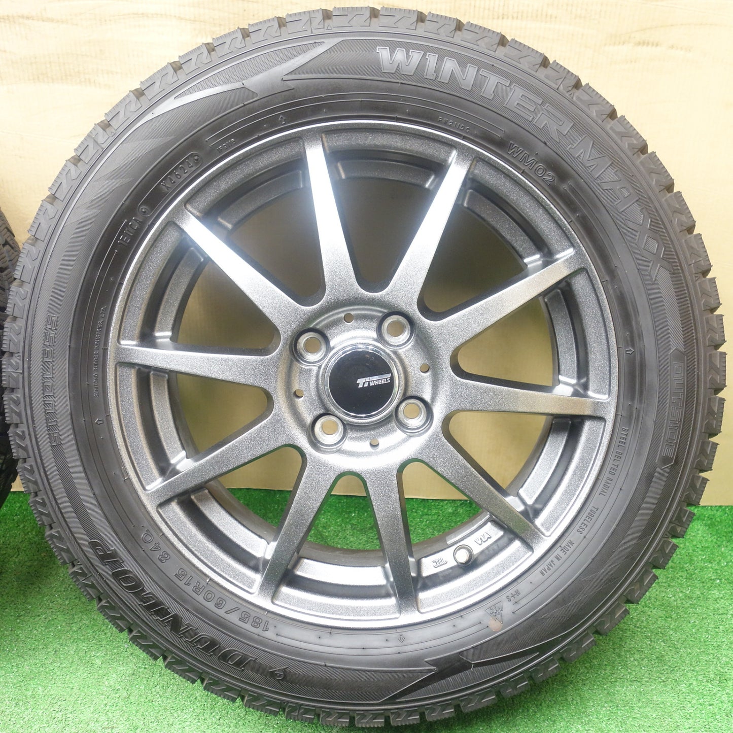 バリ溝！24年！キレイ！ほぼ10分★スタッドレス 185/60R15 ダンロップ ウインターマックス WM02 Ti WHEELS ホイール 15インチ PCD100/4H★6012402KTス
