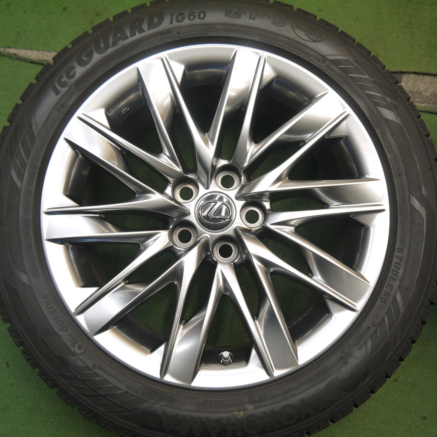 センサー付！バリ溝！キレイ！9.5分★レクサス LS バージョンL 純正 245/50R19 スタッドレス ヨコハマ アイスガード iG60 Z・P・S 19インチ PCD120/5H★5070905Hス