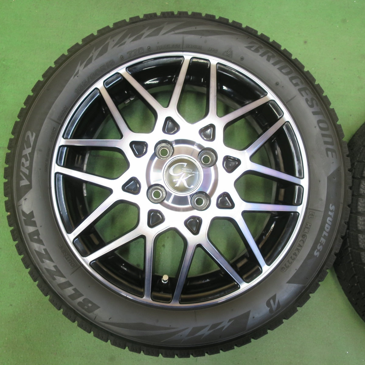 バリ溝！22年！キレイ！9分★スタッドレス 165/60R15 ブリヂストン ブリザック VRX2 VERTEC MANARAY SPORT ヴァーテック ハスラー ソリオ 等 PCD100/4H★5071202イス