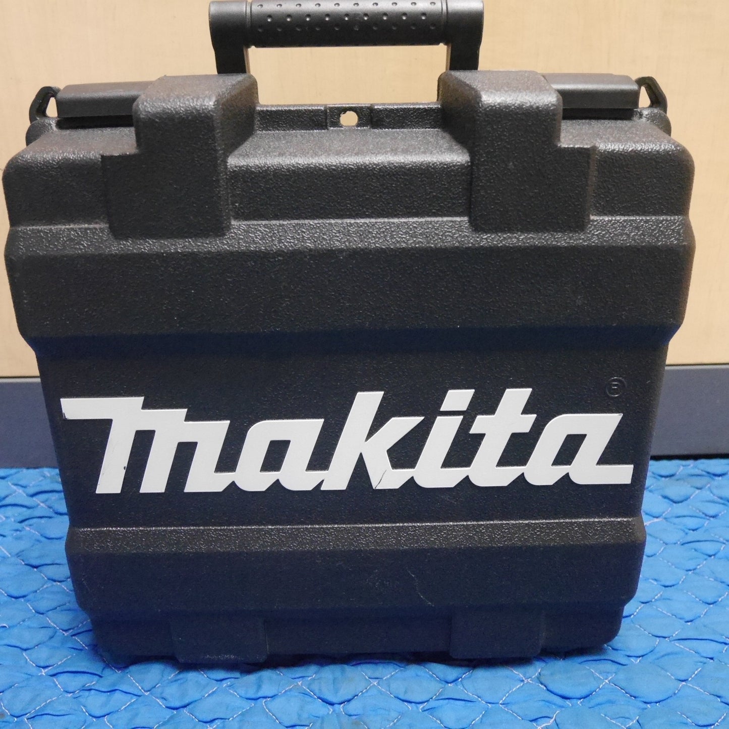 [送料無料] キレイ☆マキタ 50mm 高圧 エア 釘打機 AN514HM 青 エアー ツール 工具 釘打ち機 makita☆
