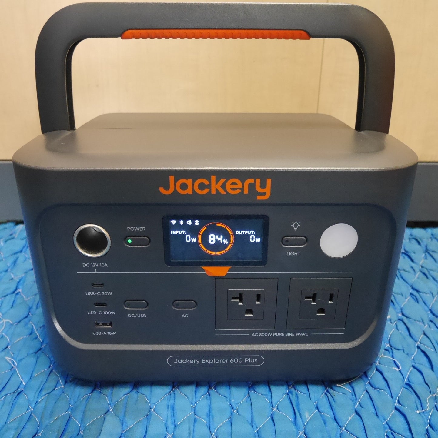 [送料無料] キレイ☆JACKERY ポータブル 電源 600 Plus JE-600C 防災 アウトドア キャンプ 等に ジャクリ 現状品☆
