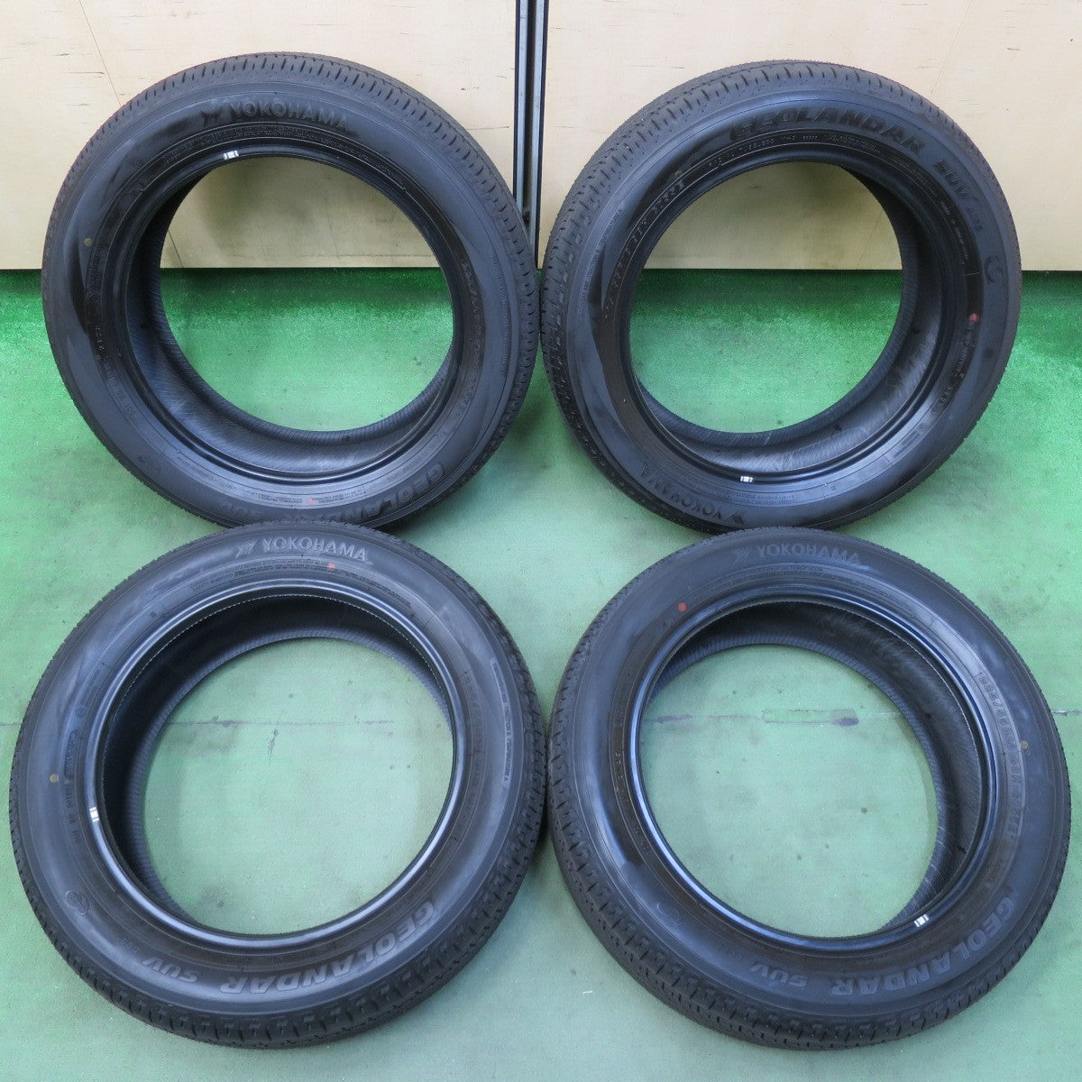 新車外し！25年★225/55R18 ヨコハマ ジオランダー SUV G055 G055E タイヤ 18インチ デリカ D:5 シャモニー フォレスター エルグランド 等★5102504イノタ