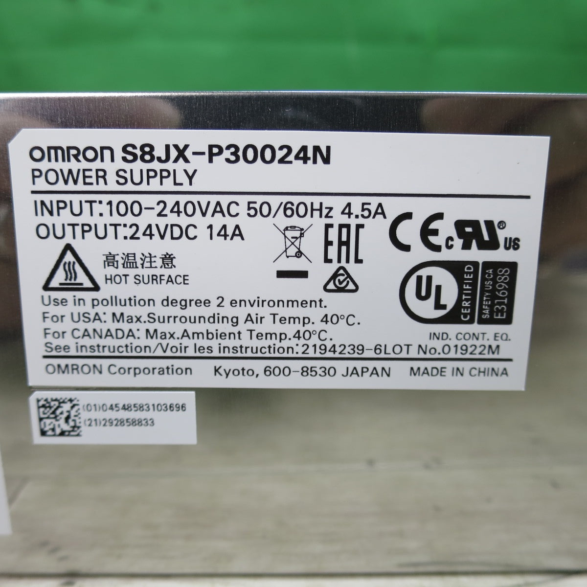 [送料無料] 未使用☆OMRON オムロン スイッチング パワーサプライ S8JX-P30024N☆