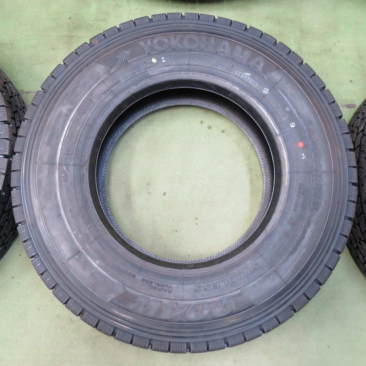 未使用！25年！6本★トラック タイヤ 225/80R17.5 123/122L スタッドレス ヨコハマ 904W 17.5インチ★5112701イスタ