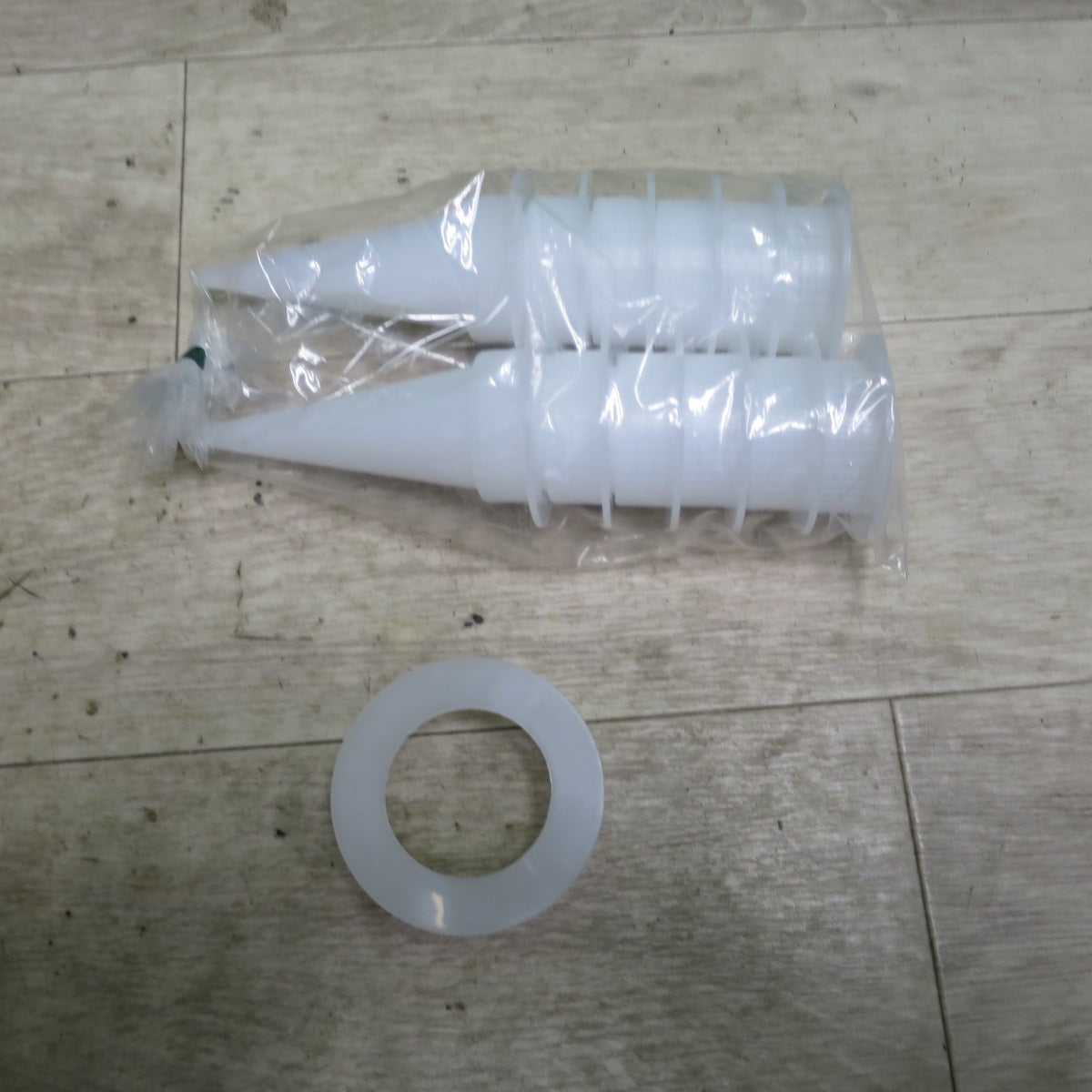 [送料無料] 未使用☆コニシ ボンド 木質 床材 床根太 床束施工 PX280C-X 2way パック 業務用 760ml × 12本 1箱 円錐ノズル 付き 2024年8月 製造☆