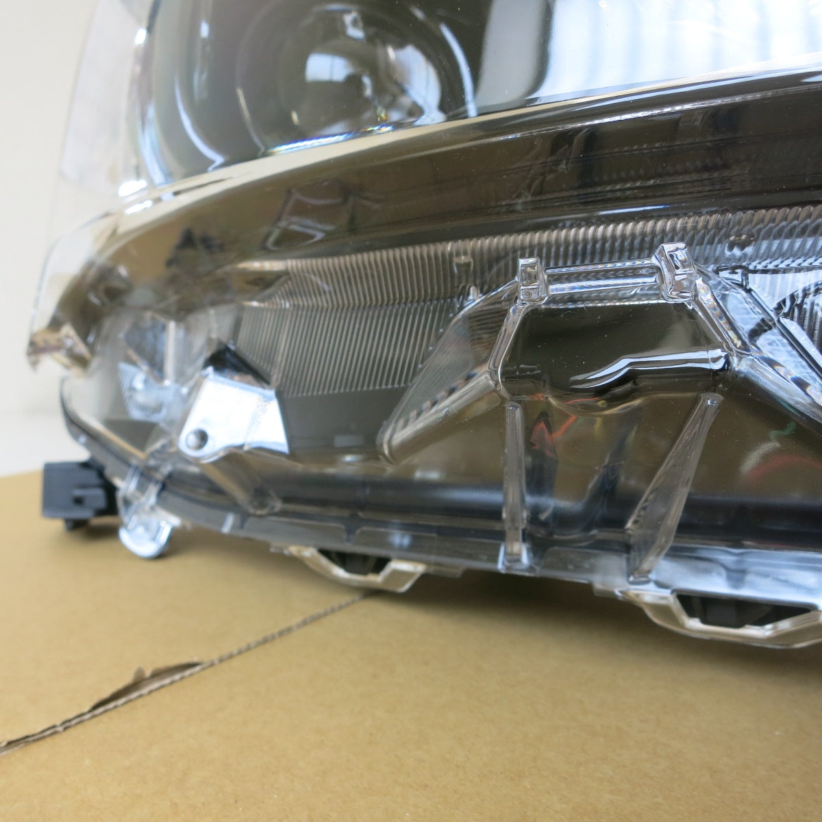 [送料無料] 未使用◆トヨタ NSP170 G シエンタ 純正 ヘッドライト 右 側 ICHIKOH 52-317 81110-52N00 TOYOTA カー パーツ◆