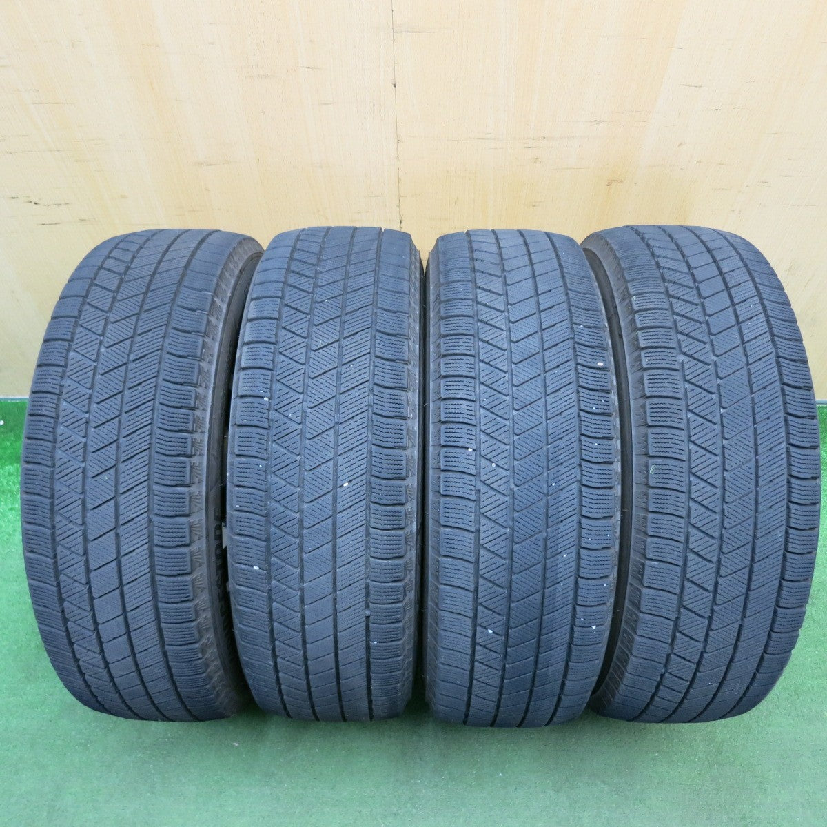 キレイ★日産 C27 セレナ 純正 OP エスティーロ 195/65R15 スタッドレス ブリヂストン ブリザック VRX3 15インチ PCD114.3/5H★6052301HAス
