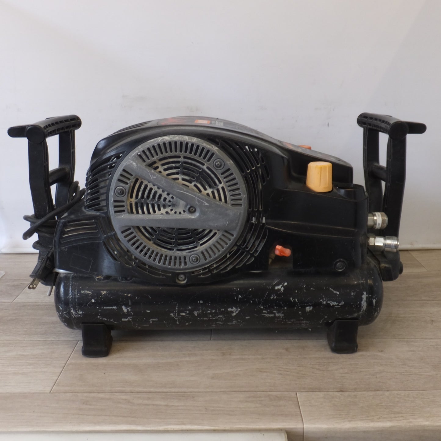 [送料無料] 現状品★マックス MAX スーパーエア・コンプレッサ AK-HL1250E2 ブラックオニキス　100V 50/60Hz 15A 1,450W★