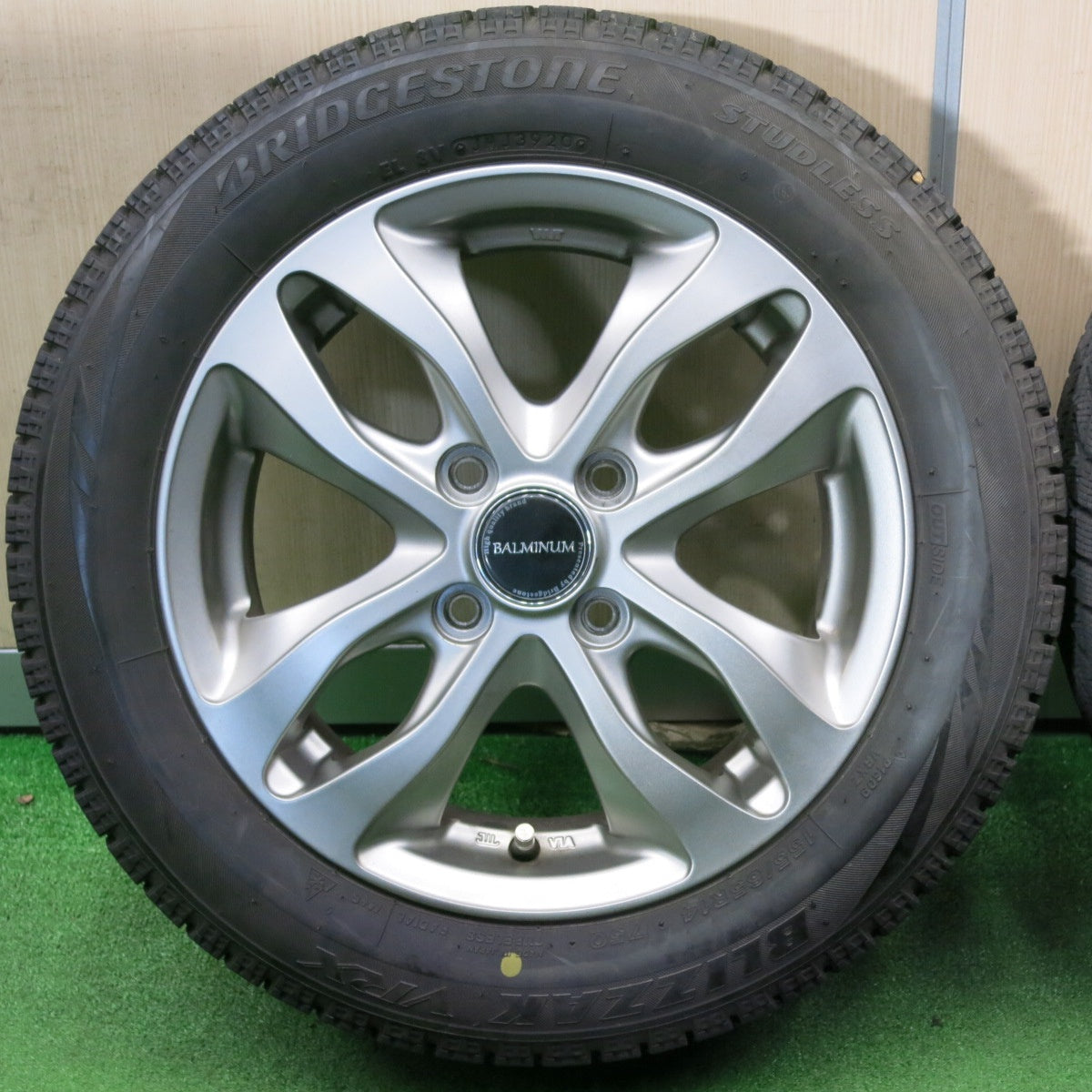 [送料無料] バリ溝！キレイ！8.5分★スタッドレス 155/65R14 ブリヂストン ブリザック VRX BALMINUM バルミナ 14インチ PCD100/4H★5010405NJス
