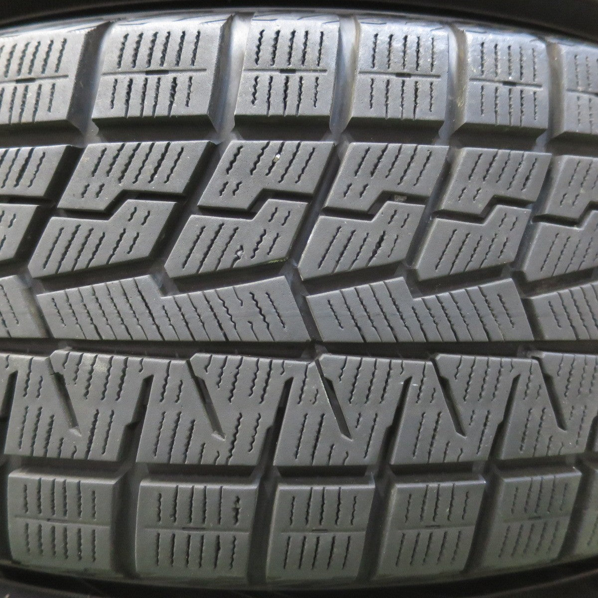 バリ溝！21年！キレイ！9.5分★ライズ ロッキー 等 195/65R16 スタッドレス ヨコハマ アイスガード iG70 BALMINUM DS-M バルミナ 16インチ PCD100/5H★5120610イス