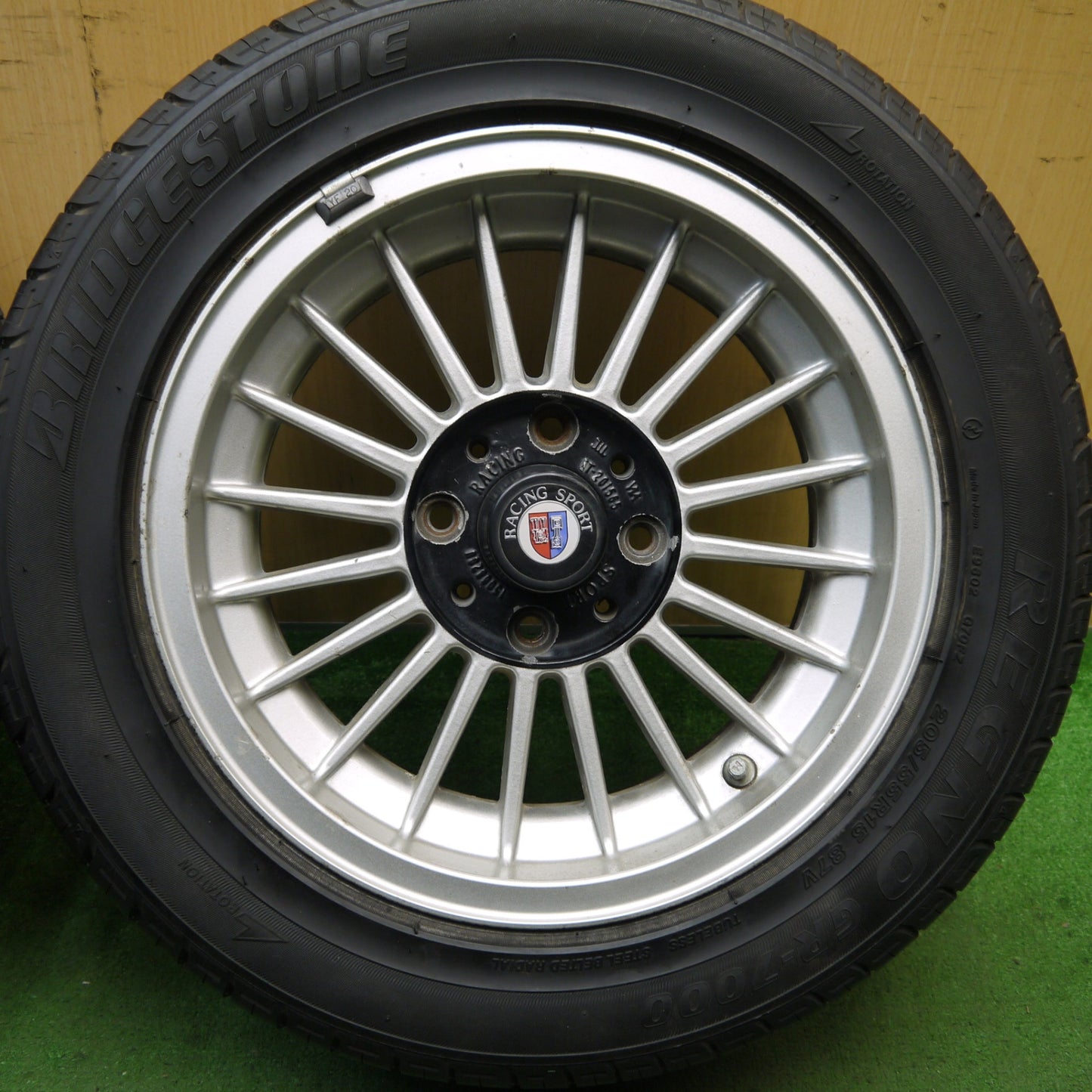 タイヤほぼ未使用★RACING SPORT 205/55R15 ブリヂストン レグノ GR-7000 15インチ レーシング スポーツ PCD114.3/4H★5070702Hノ