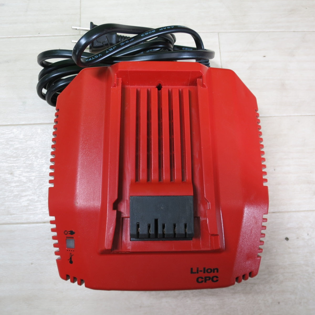 [送料無料] ☆HILTI ヒルティ 充電式 アングル グラインダー AG 125-A22 電動 工具 ディスク グラインダ コードレス 研摩 研磨 機☆