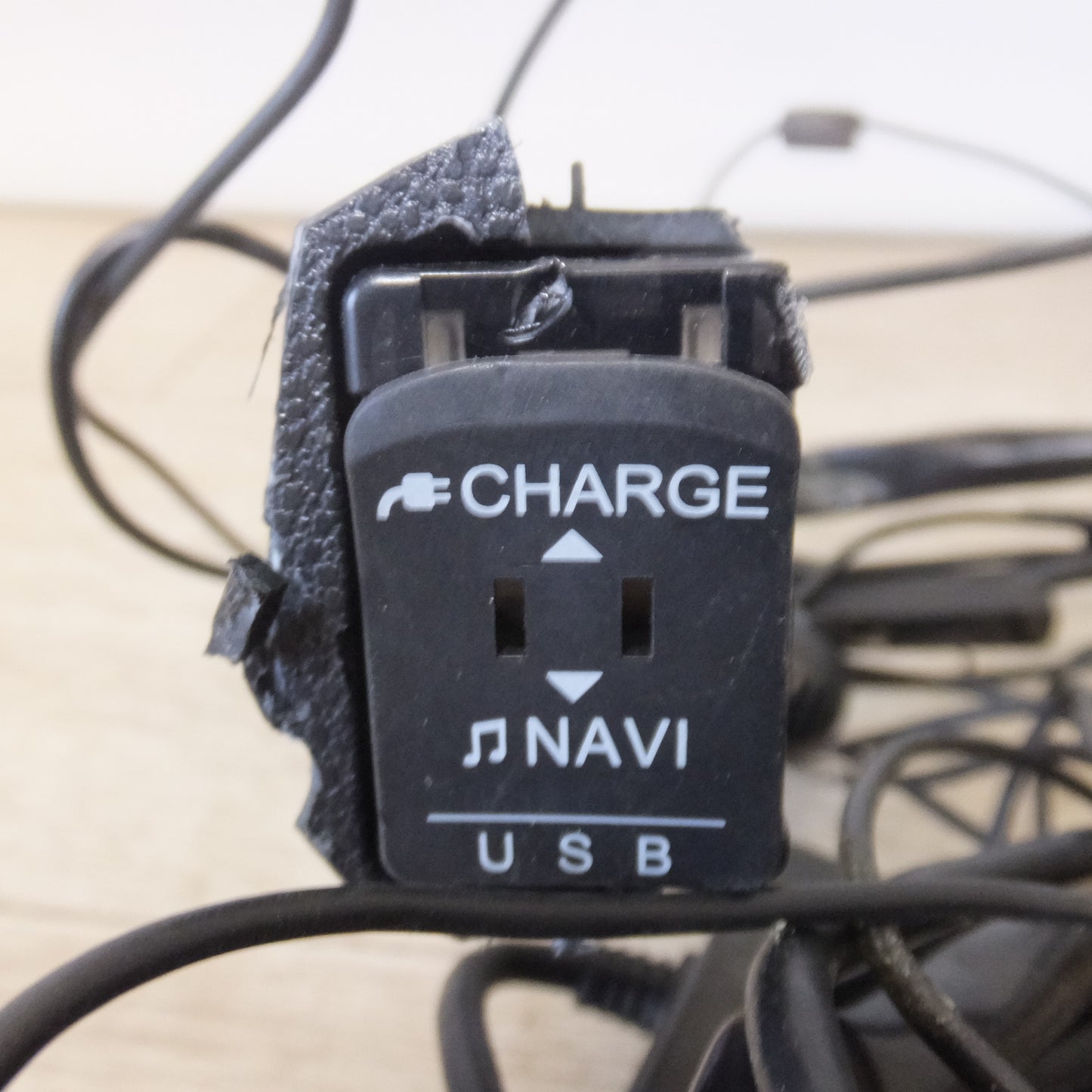 [送料無料] 現状品★ケンウッド製 ダイハツ 純正 ワイドエントリーメモリーナビ 08545-K9135 NMZK-W70D[50]★