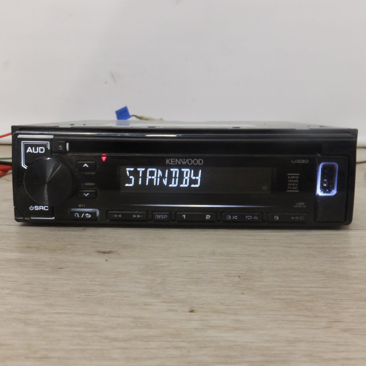 [送料無料] ★ケンウッド KENWOOD カーオーディオ 1DIN コンポ CDレシーバー CD RECEIVER U330 U330W(71★