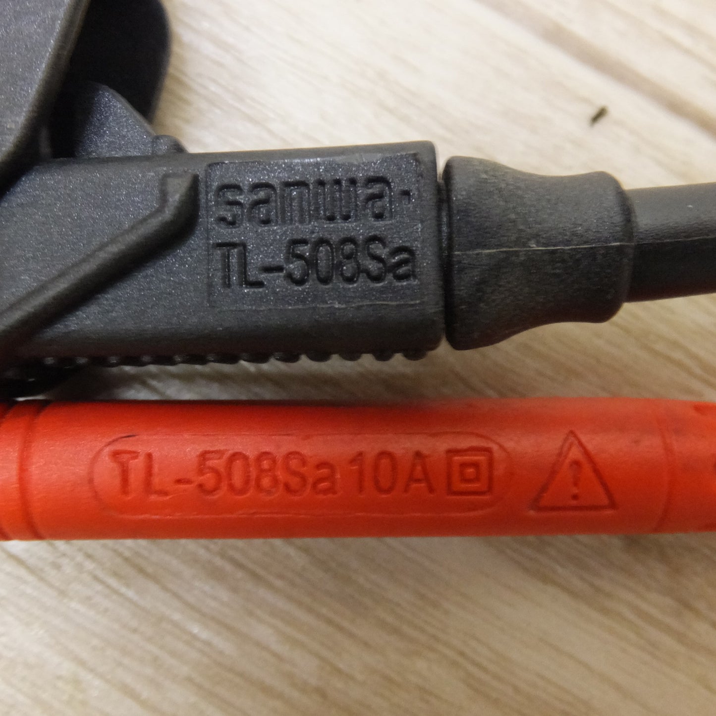 [送料無料] 美品★三和電気計器 SANWA 絶縁抵抗計 DM1008S　INSULATION RESISTANCE TESTER★