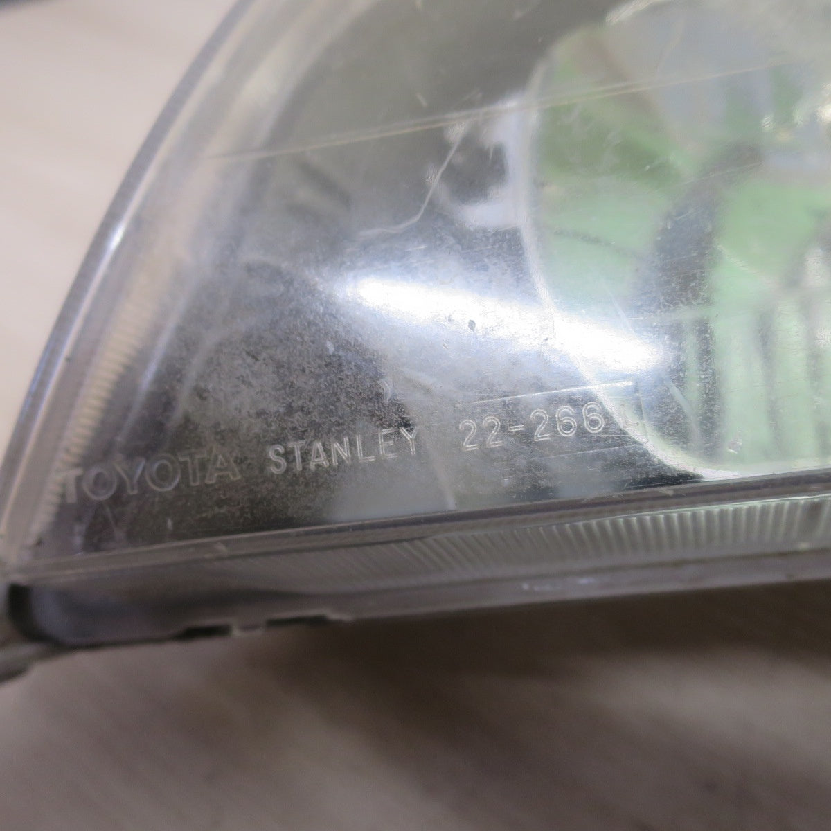♪トヨタ JZX100 GX100 チェイサー 純正 HID ヘッドライト STANLEY 22-266 左 側 のみ 85967-22060 ヘッドランプ TOYOTA 照明 カー パーツ♪