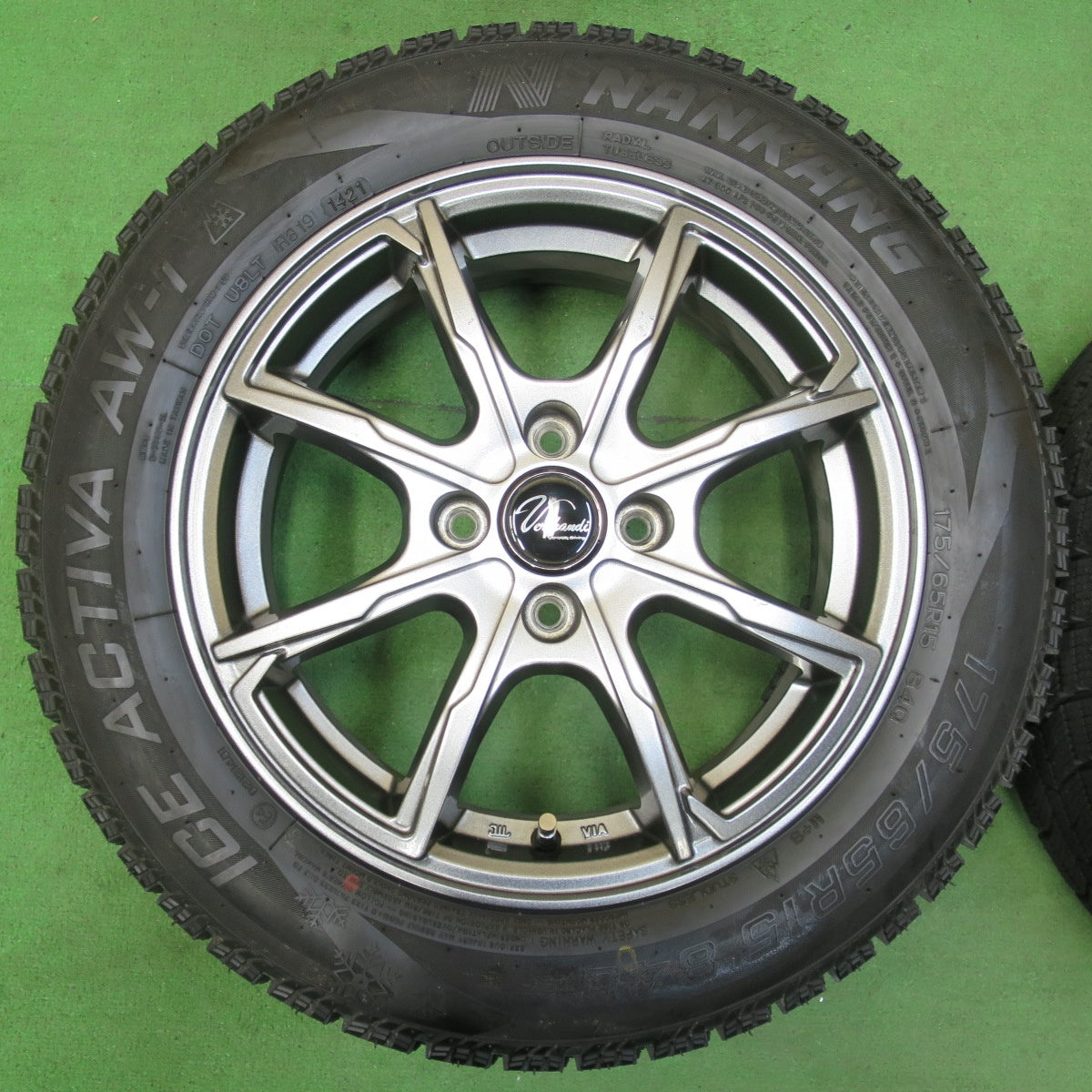 [送料無料] バリ溝！21年！キレイ！ほぼ10分★スタッドレス 175/65R15 ナンカン アイスアクティバ AW-1 Verthandi ヴェルザンディ 15インチ PCD100/4H★4111505イス