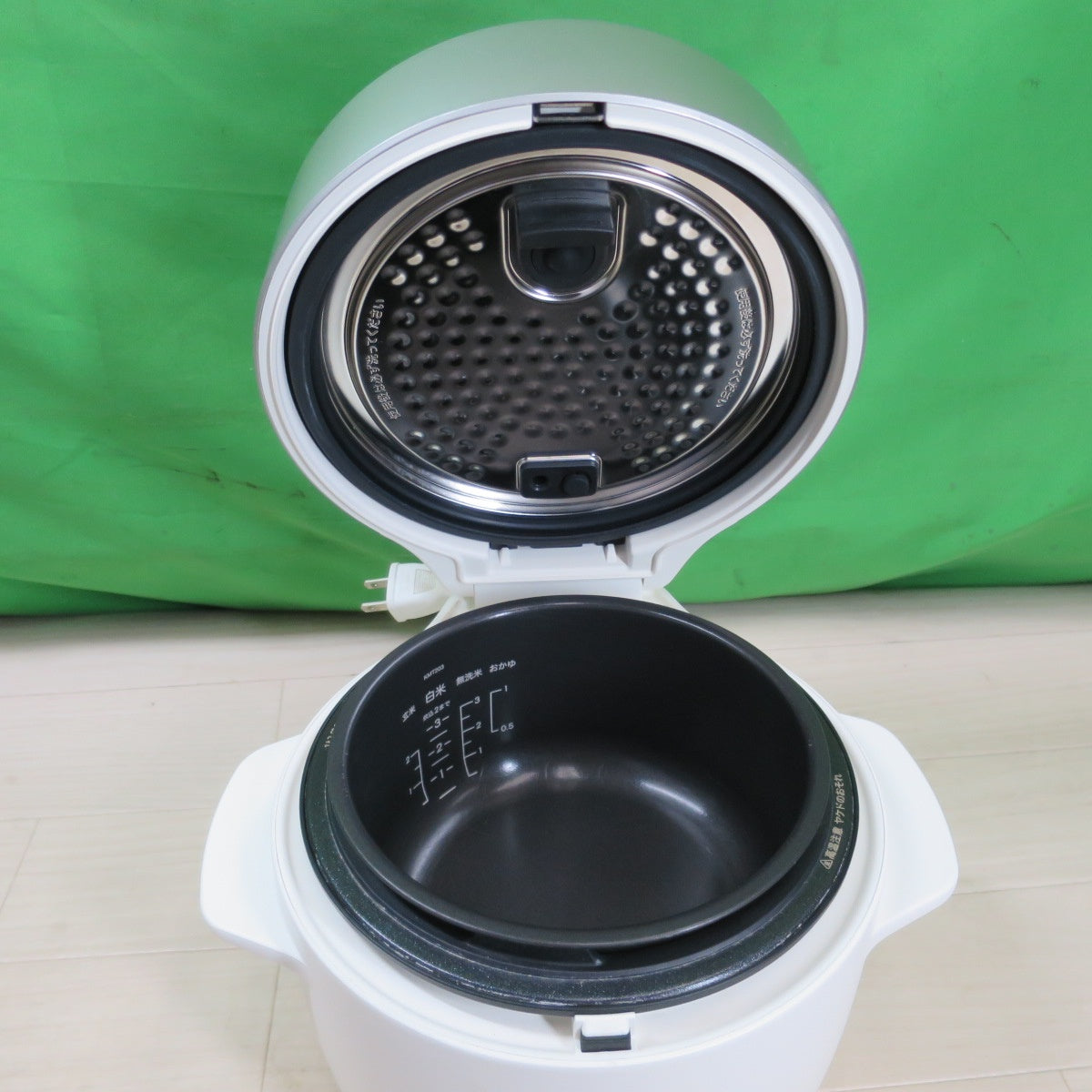 [送料無料] ☆BALMUDA 電気 炊飯器 K03A-WH 3合炊き 0.54L The Gohan バルミューダ ザ・ゴハン ホワイト☆